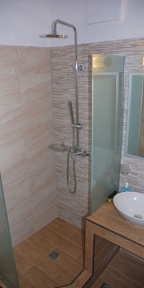 Μπάνιο δωματίου στο ξενοδοχείο Αφροδίτη