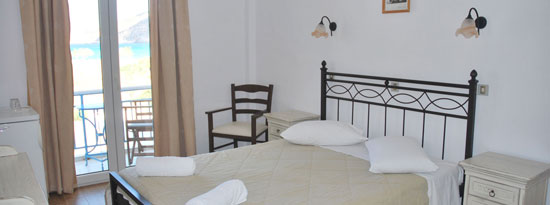 Double metal bed double room - hotel Aphrodite